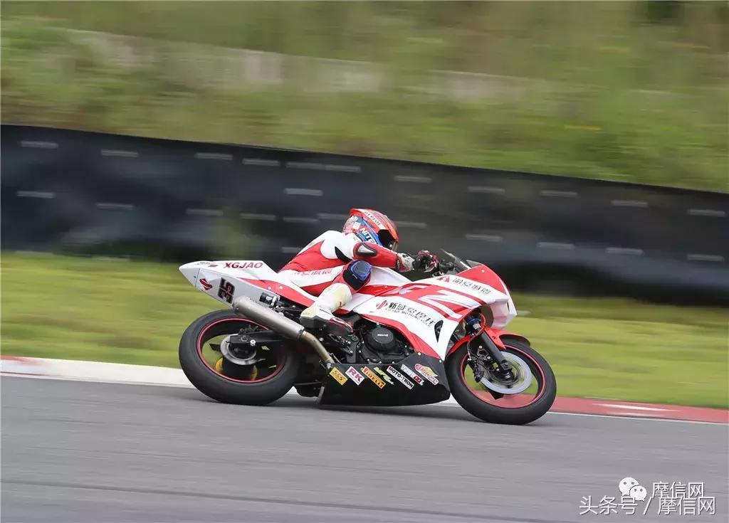 再创佳绩!新感觉自主双缸250CC赛车征战CRRC(贵阳站)