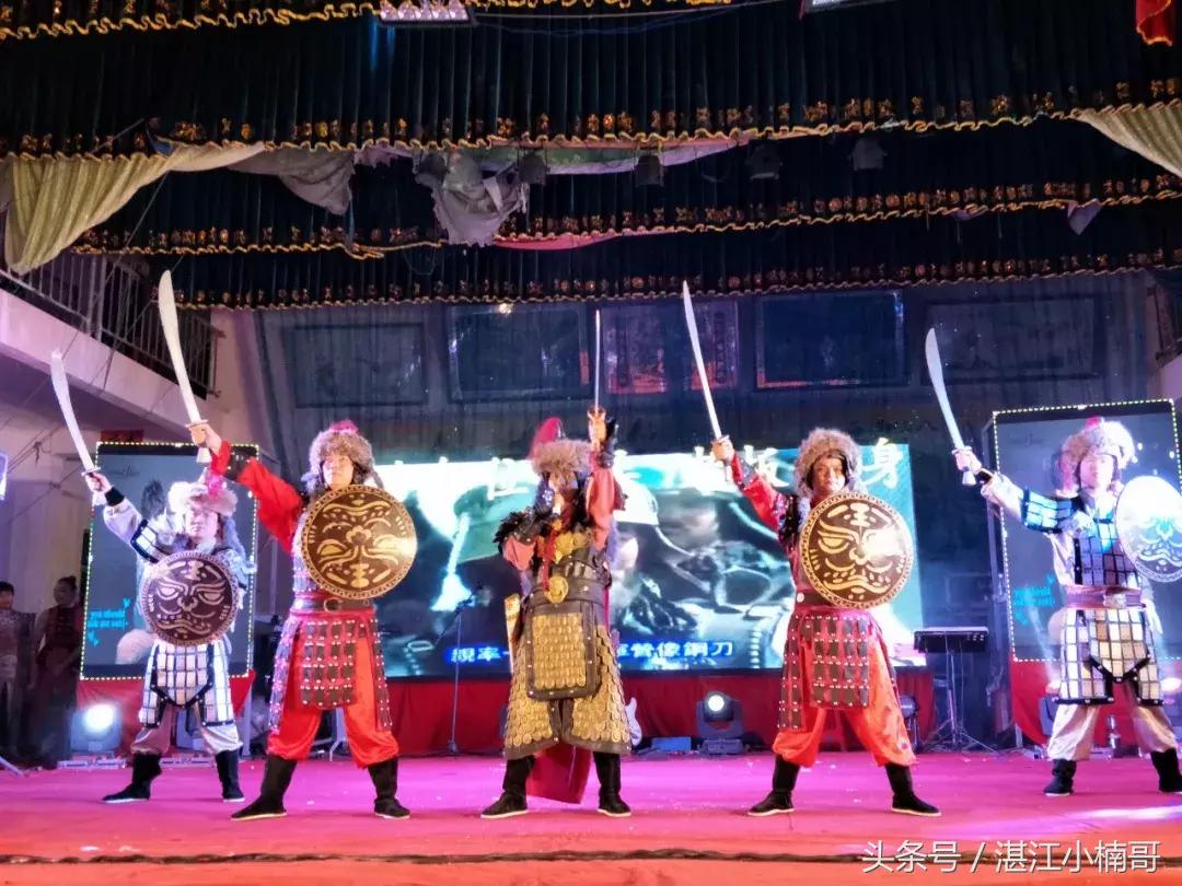 杨家镇安榄村外嫁姐妹回娘家聚会,雷州官茂村姐妹回娘家