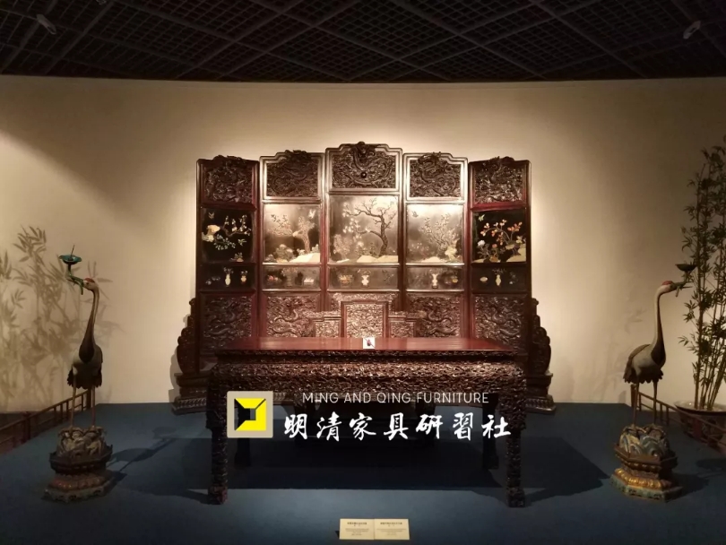 黄花梨紫檀花纹对比,清代紫檀和黄花梨区别