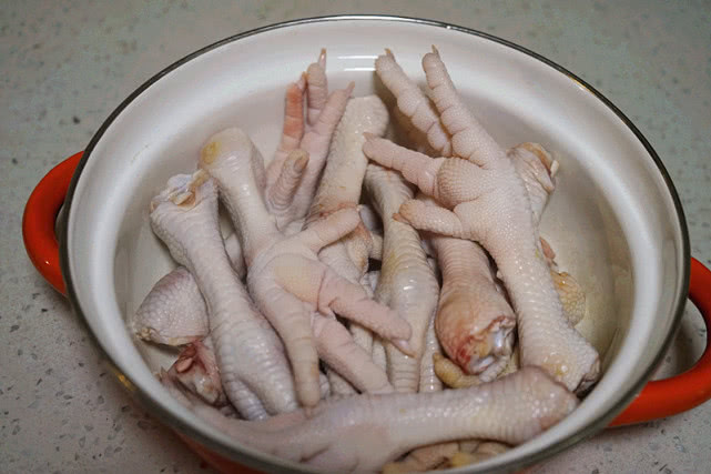 鸡爪不脱骨的凉拌做法,鸡爪脱骨了怎么做好吃