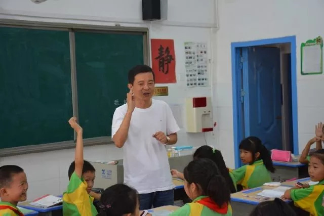 娄底一门四代20人从教：长大后，我就成了你！