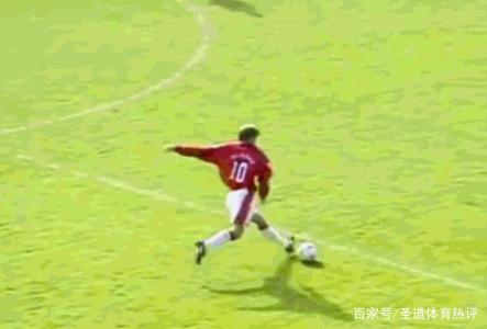 英超赛季经典画面,英超赛场经典瞬间