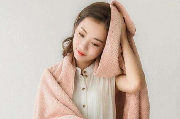 洗头时做到这3点，头发越来越浓密，掉发情况也少了，尤其第3点