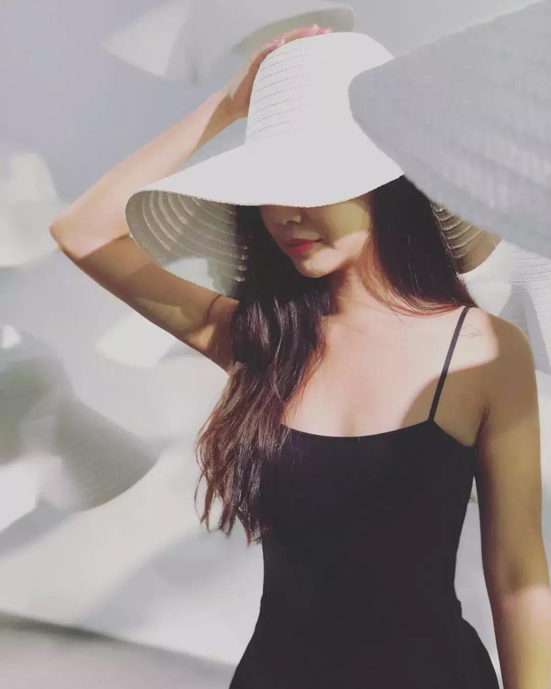 Gucci这是在逼我们把泳衣穿上街？