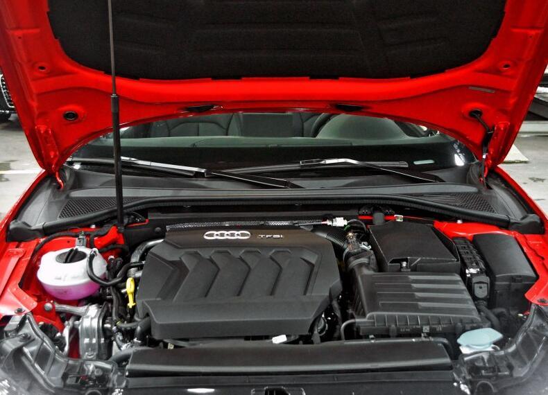 撩妹敞篷小跑,7秒破百,高逼格的豪华品牌,28万起