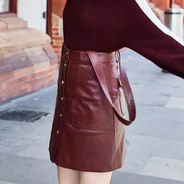 耍得了酷，扮得了萌，为短裙打call！