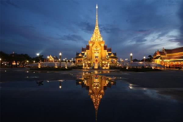 央视曝光泰国乳胶床垫骗局,泰国乳胶枕是骗人的吗