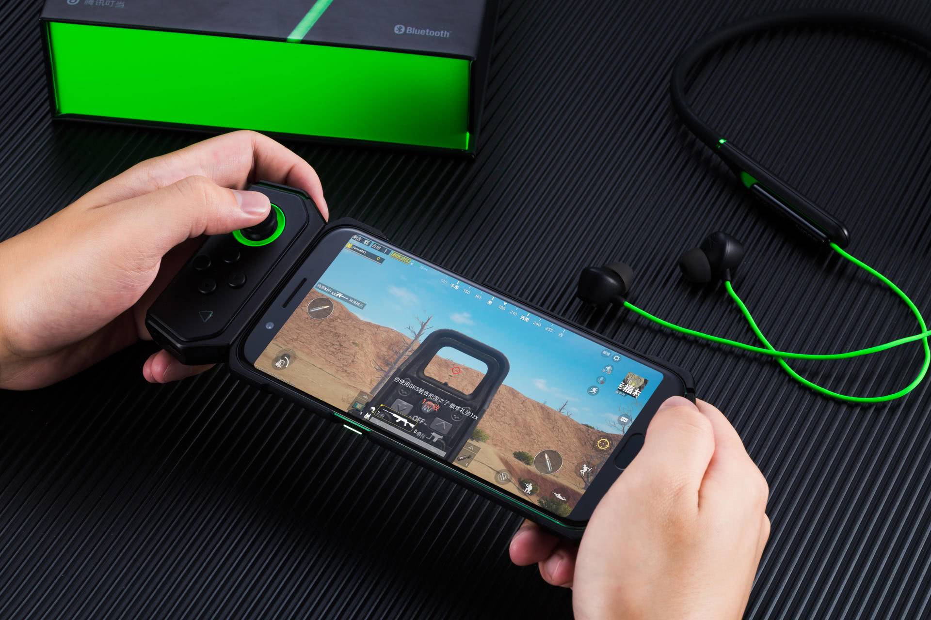 黑鲨游戏手柄吃鸡测评,黑鲨游戏手柄有什么功能