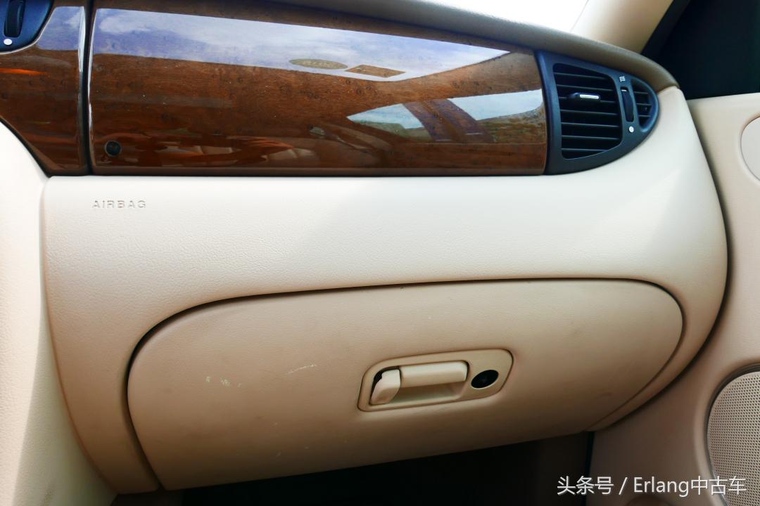 腔调与情怀彰显品位的奢华JAGUARX-TYPE