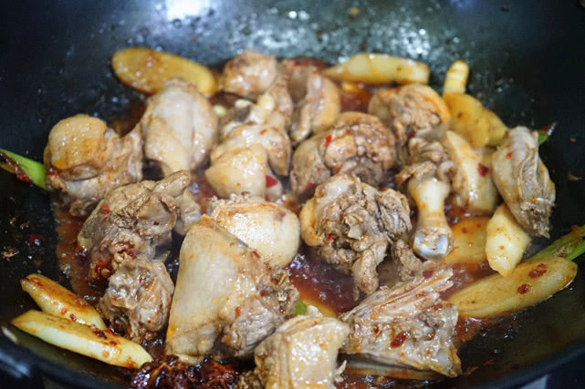 去除鸭肉腥味的调料有哪些,去掉鸭肉的臭味小秘方