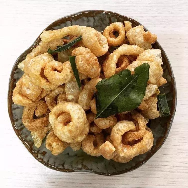 每次来泰国都要吃榴莲,在泰国买什么零食好吃