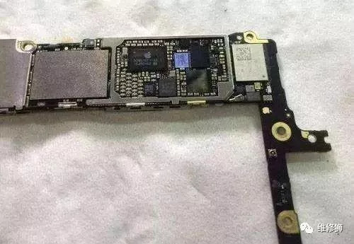 iphone6plus触摸乱跳时好时坏,自己动手iphone6plus触摸ic维修
