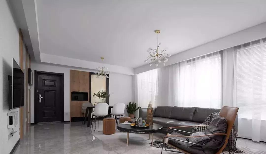 窗帘一丑毁所有！花20万装的新家不如隔壁10万简装