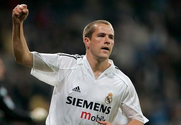 21世纪初世界足坛去世的球星,世界足坛近20年因失败退役的球星