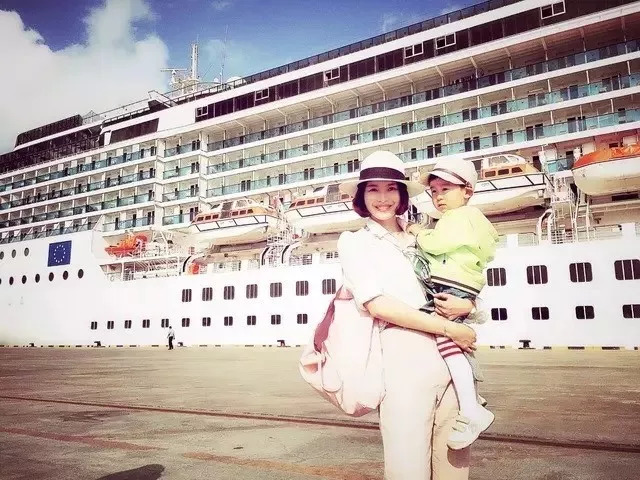 80后辣妈漫画家带2岁娃边走边画，80天环游世界~