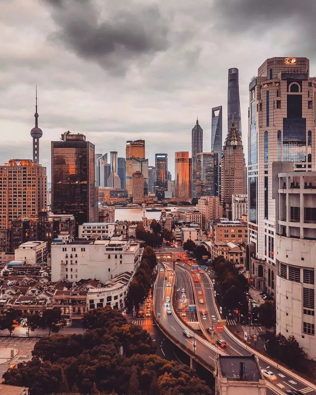 上海惊艳视频,上海夜景震撼外国人视频横屏