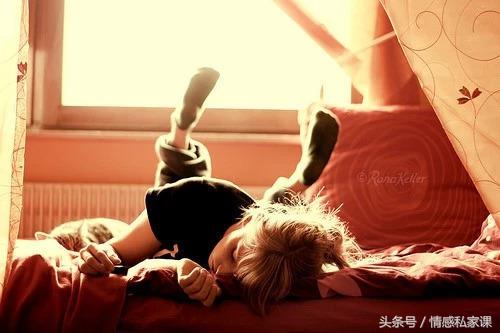 怎么聊天快速约出女孩子,怎样幽默的约女生