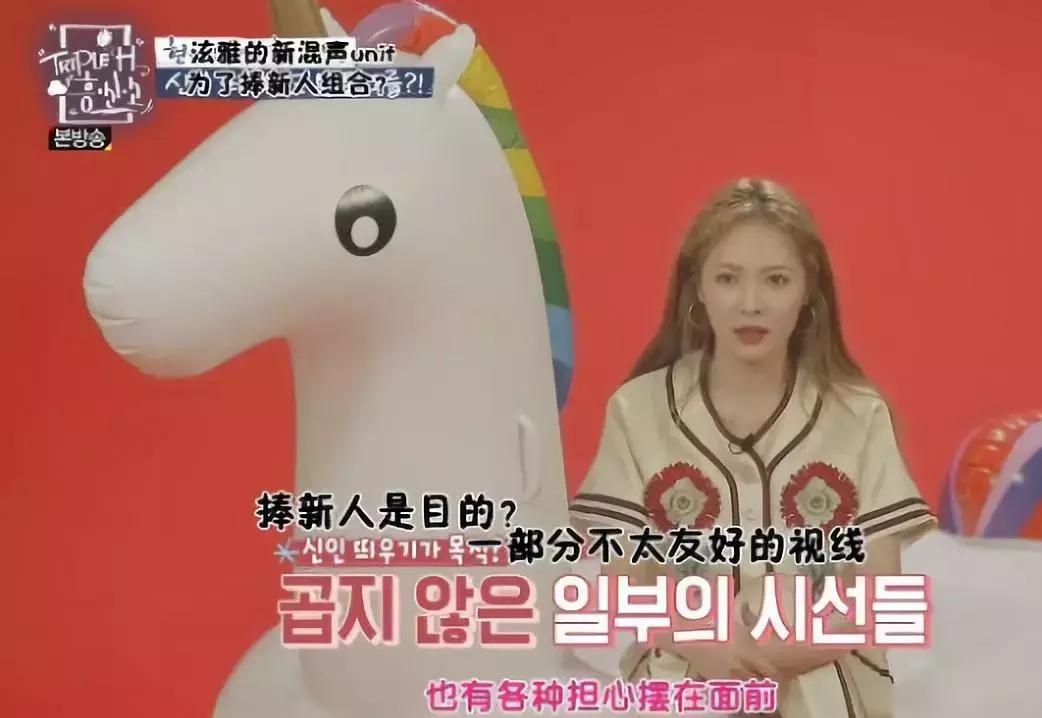 这就是爱！性感女神为小男友痴狂惨被炒鱿鱼，终于可以秀个够了？