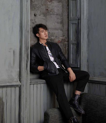 吴尊穿搭分享,吴尊穿什么裤子好看