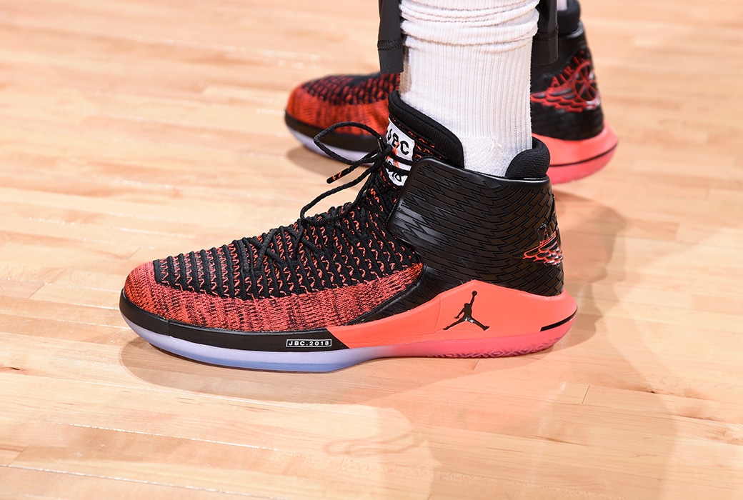 塔克球鞋上脚视频,塔克4000双球鞋