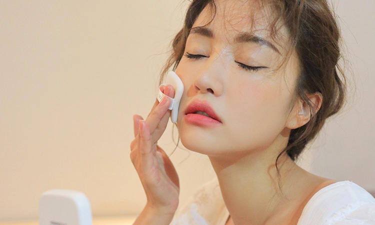 蜜粉细腻控油持久轻盈无痕哑光,蜜粉敏感肌肤专用