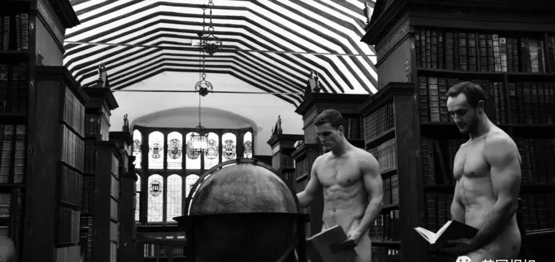 学霸为爱全果出镜？一年一度的剑桥火辣写真又来了！