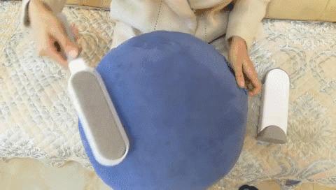 冬天衣服上都是恶心的粘毛？用这款去毛神器，轻松吸一吸，1秒扫走毛发，3秒去静电！