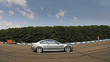 四代宝马M3同台竞技400米加速赛,你喜欢E30还是F80?