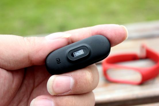 小米手环3nfc现在值得买吗,最新版的小米手环3nfc版本