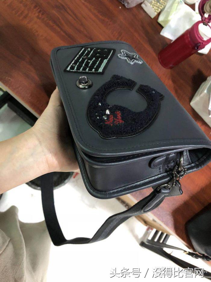 蔻驰crossbody男包,蔻驰dinky亮皮