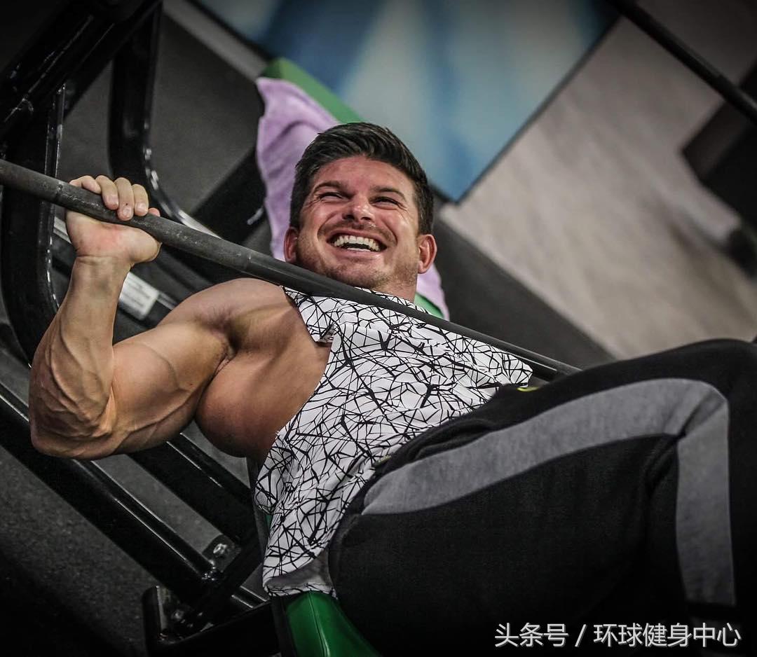 健身关节一动咔咔作响补充什么,健身关节响什么原因