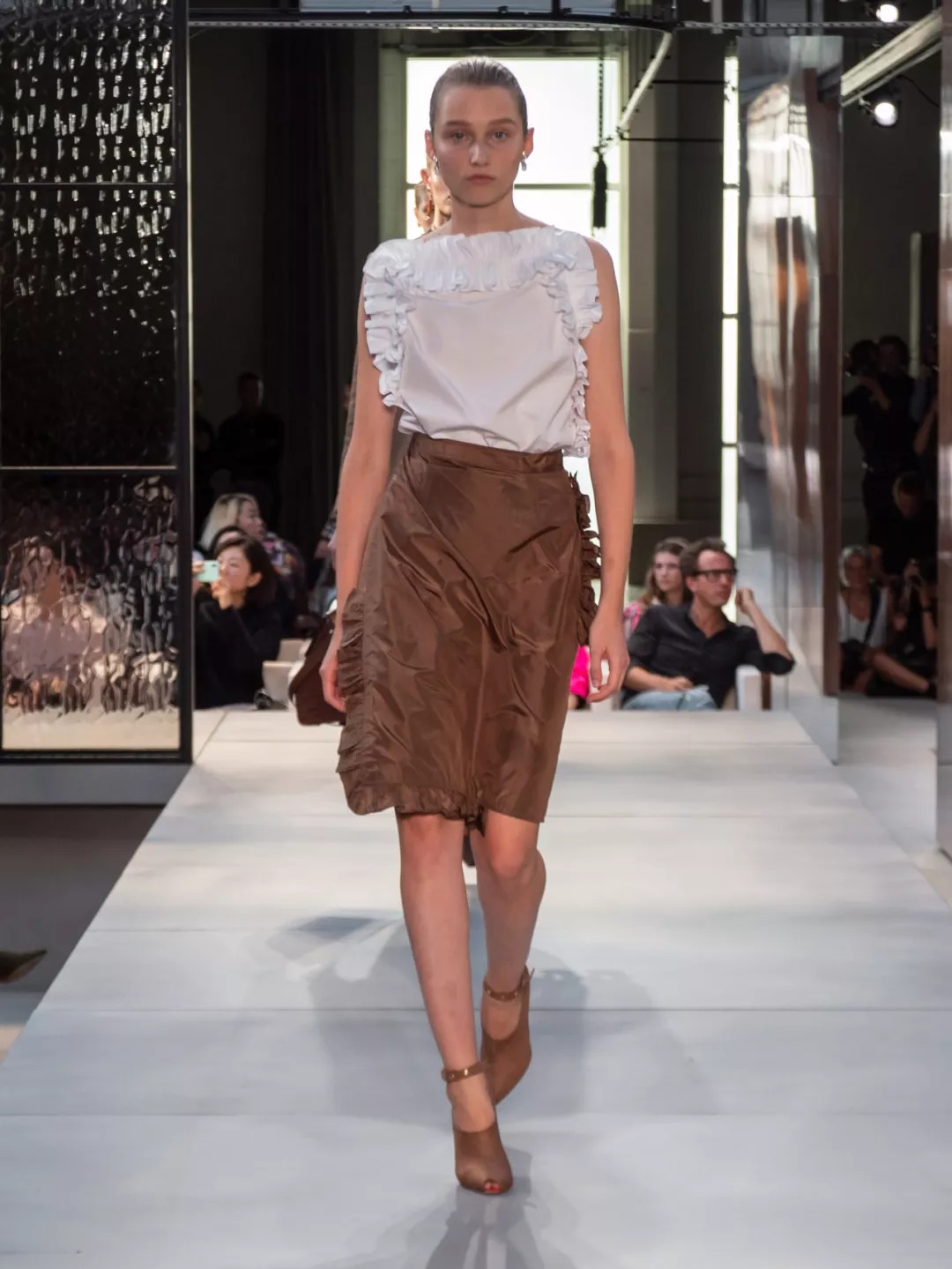 burberry新中式,burberry2024年春季新款