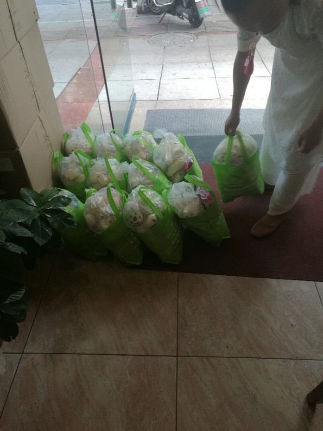 把关爱传递给你最关心的人,对老人最好的关爱是陪伴