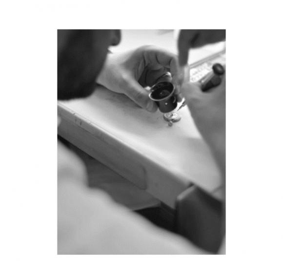 诞生与众不同—88RUEDURHONE宇路表