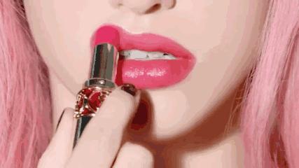 秋风皮肤干燥怎么护肤,秋风吹皮肤干燥