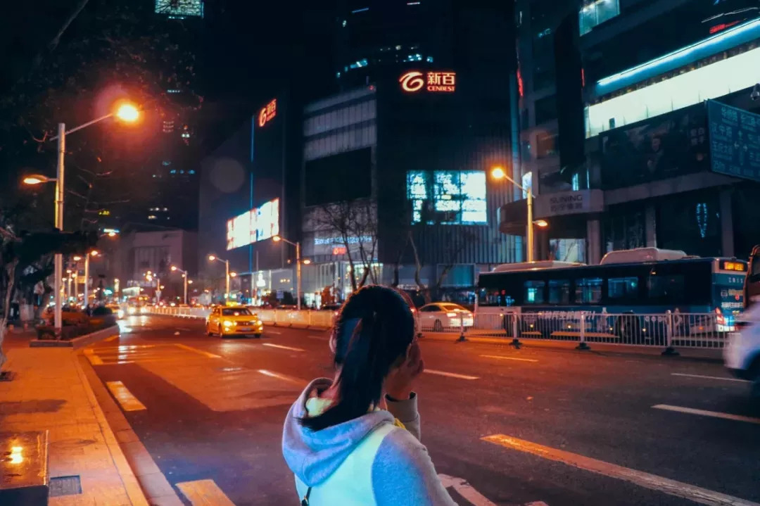 南京的夜晚真实图片,2005年的南京街头真实影像