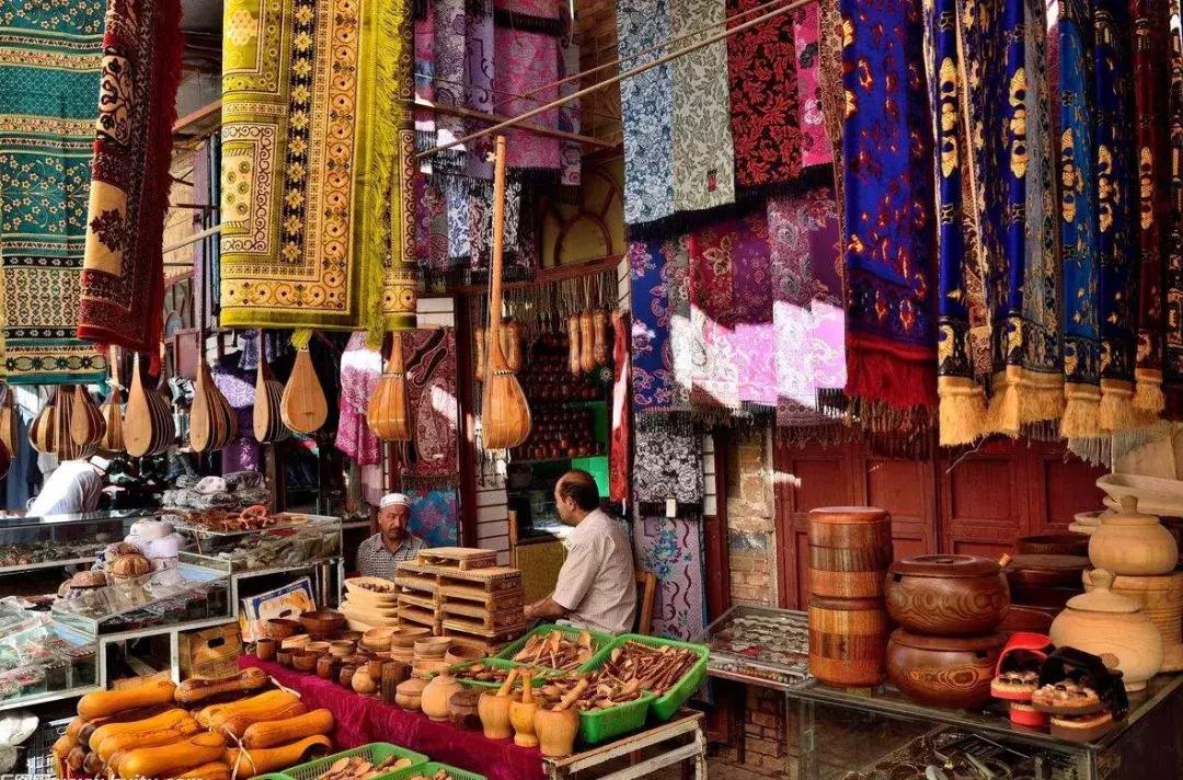 跟着大咖体验南疆最经典路线，玄奘东归路、沙漠胡杨、民俗风情！