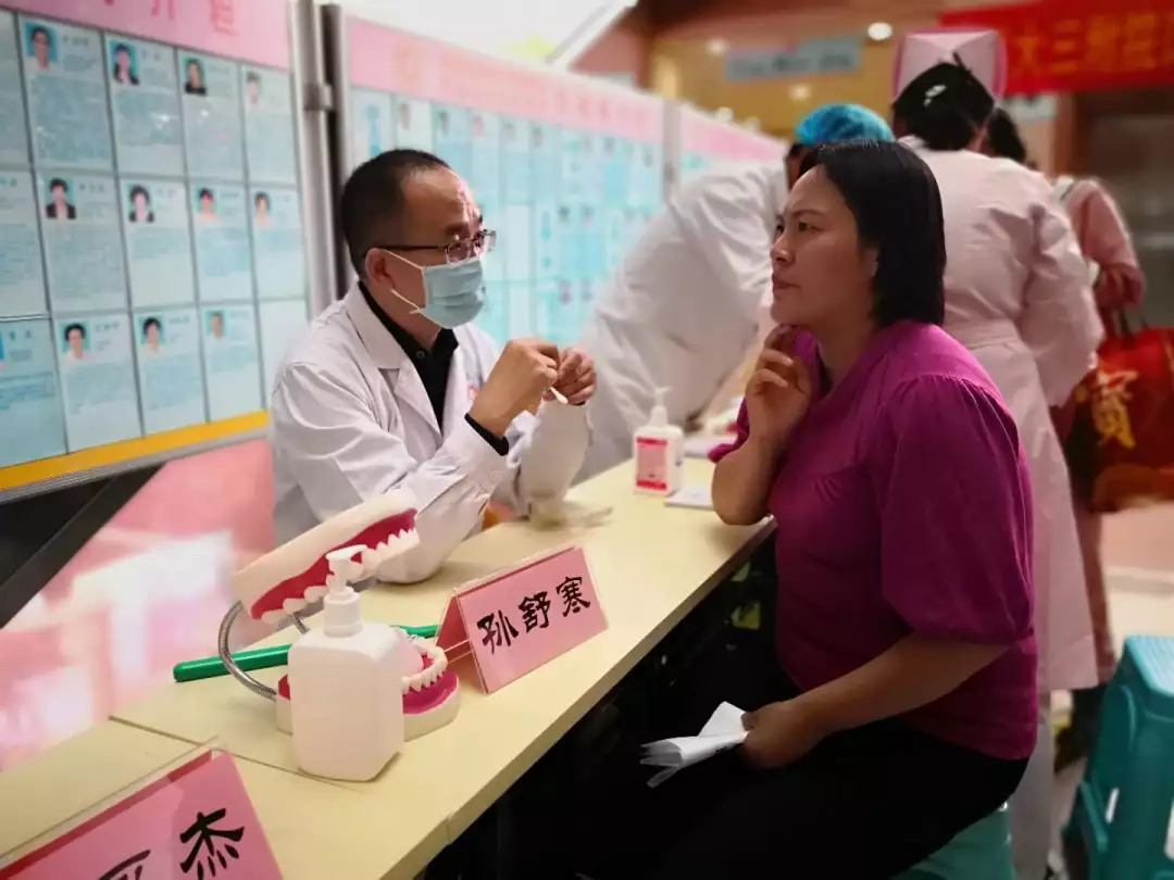 儿童口腔临床风险预防,儿童口腔常见疾病的防治