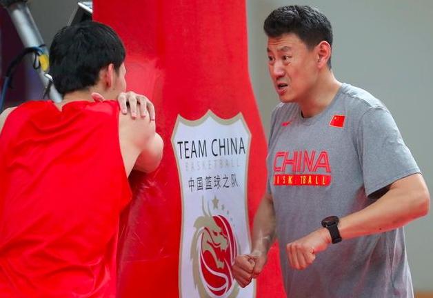 杜锋蓝队和红队,中国男篮主教练是杜锋还是李楠