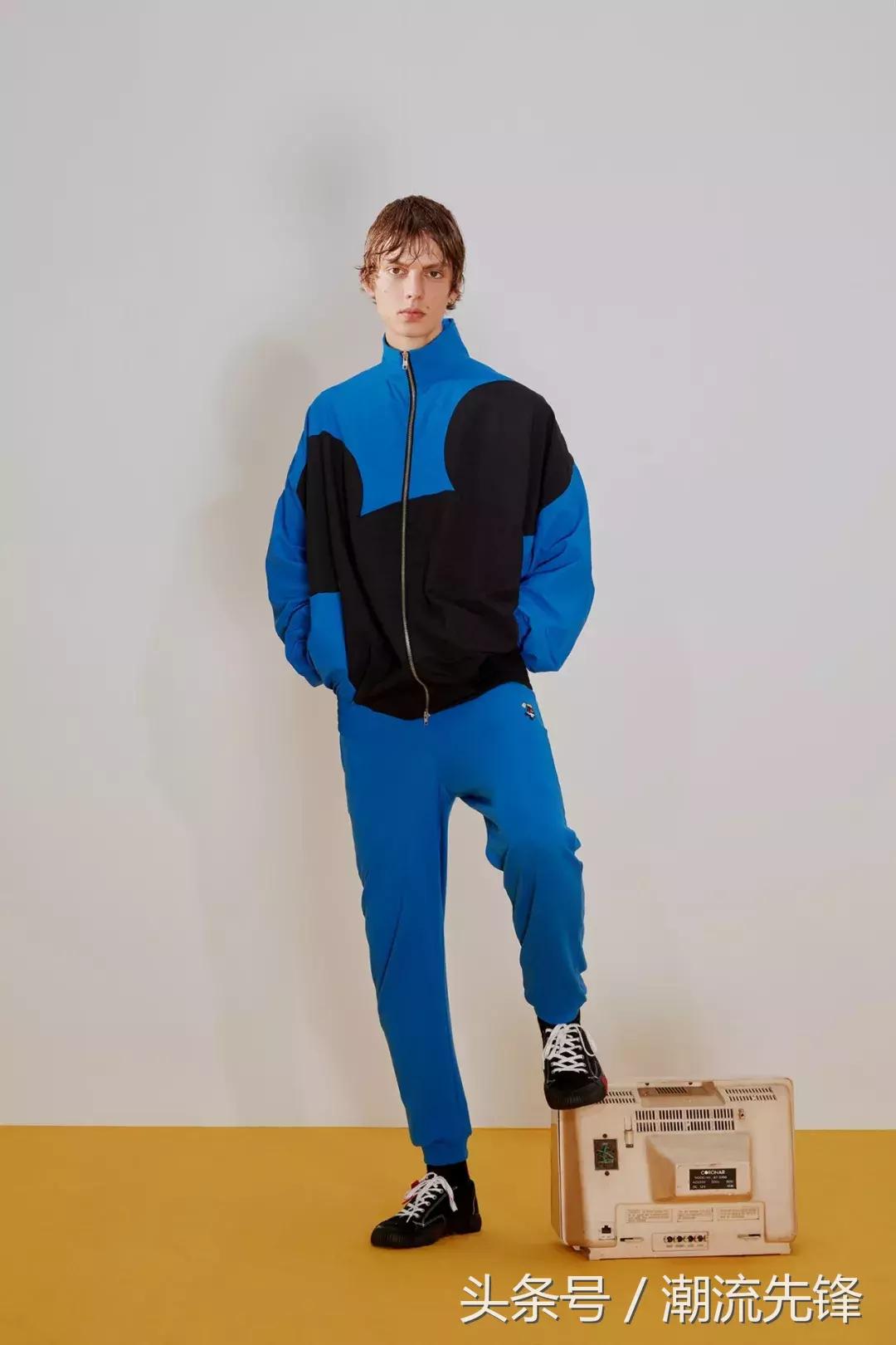 陈冠希给女儿设计鞋,陈冠希为女儿穿潮牌