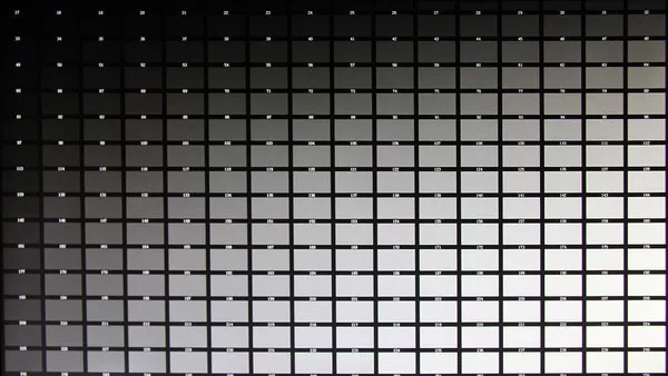 电竞显示器ips和pva面板哪个更好,铅锤哥显示器缺点