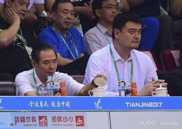 不妨一试!扛起中国足球大旗要靠他,曝姚明接替蔡振华任足协主席