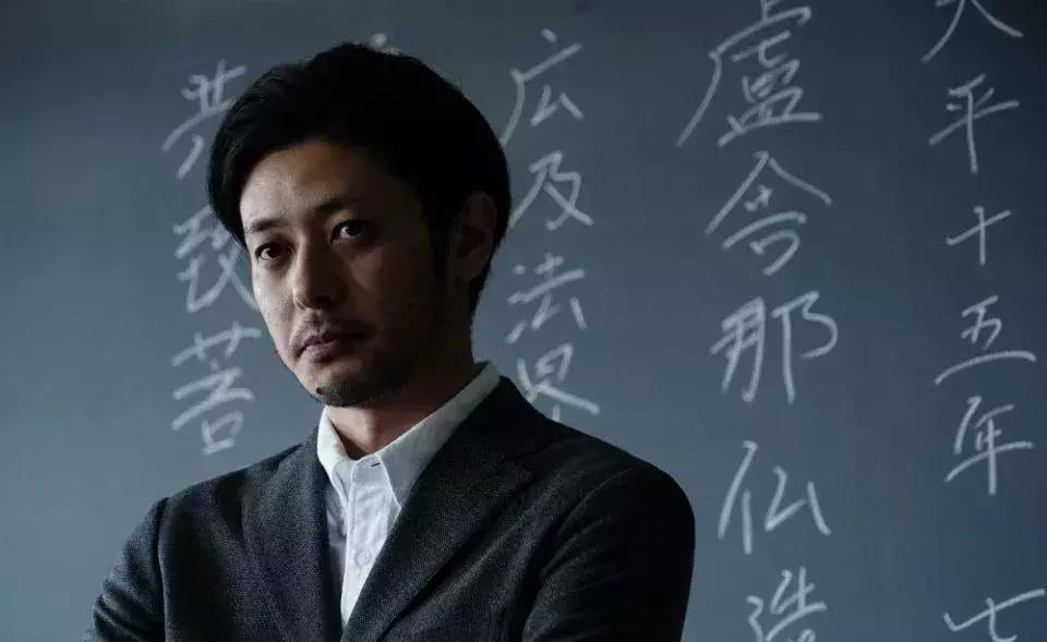 以为会烂尾，但最后一集看得我冒冷汗！