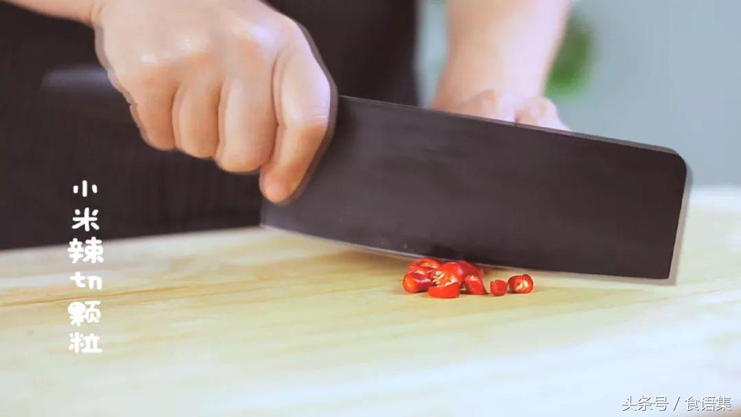苗家酸菜鸡的酸,开胃下饭酸菜鸡