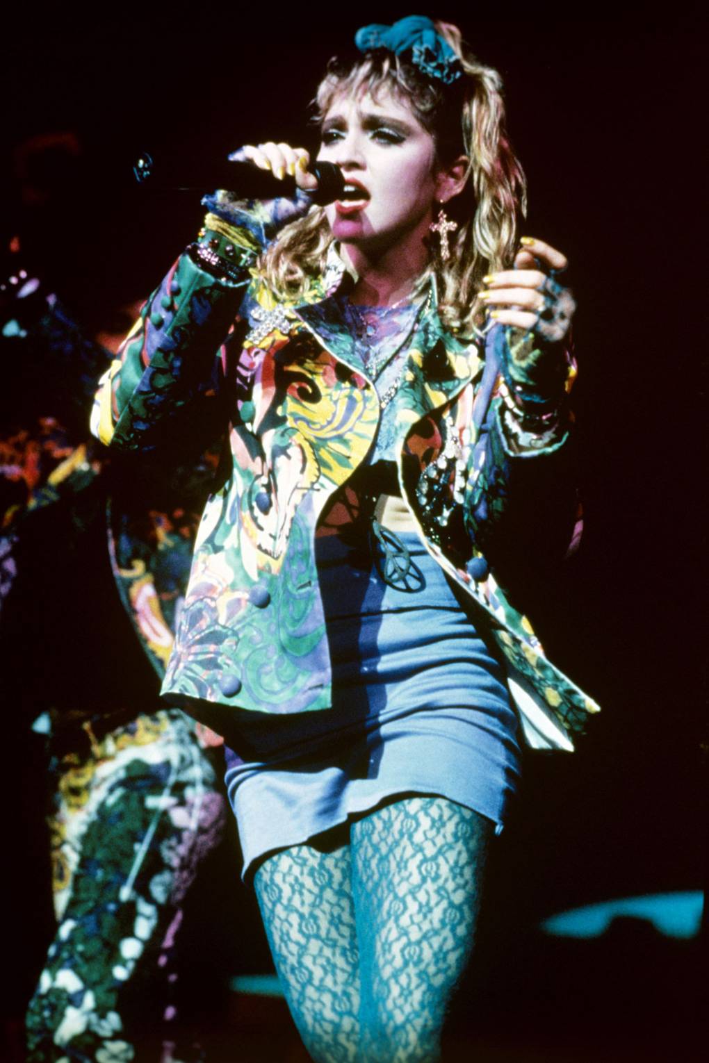 麦当娜年轻惊艳的视频,麦当娜年轻最火的图片