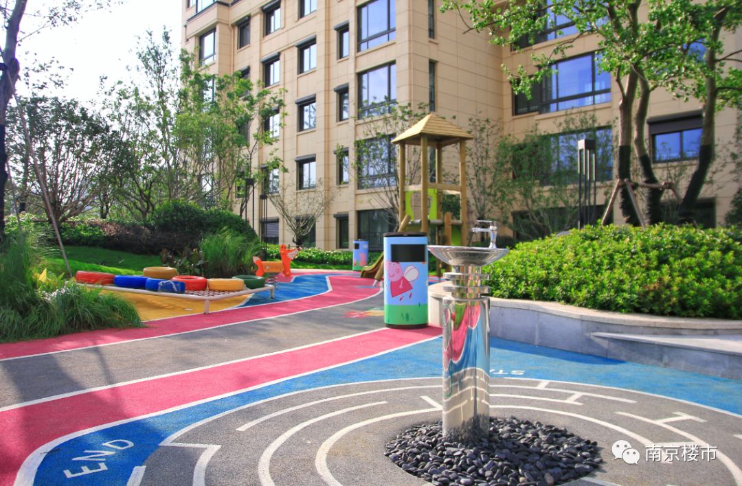 惊艳！今天南京网红盘交付，业主狂赚100多万！