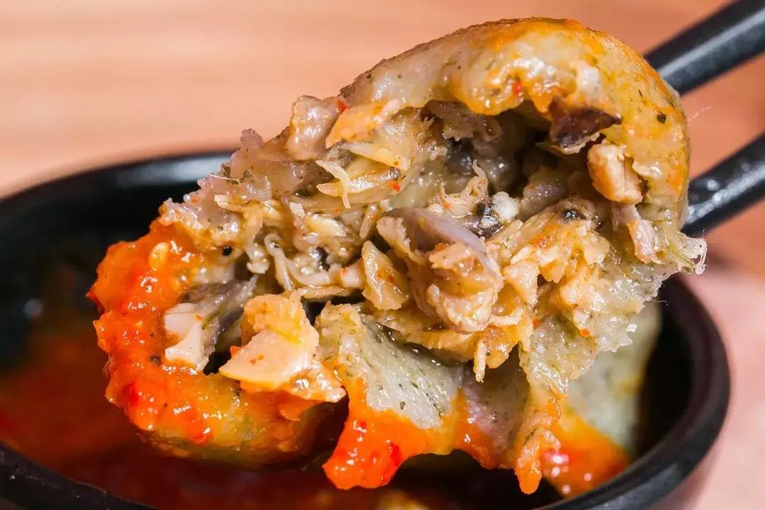 6.8折！陆家嘴惊现1家“网黄餐厅”，人均40+吃哭老板！