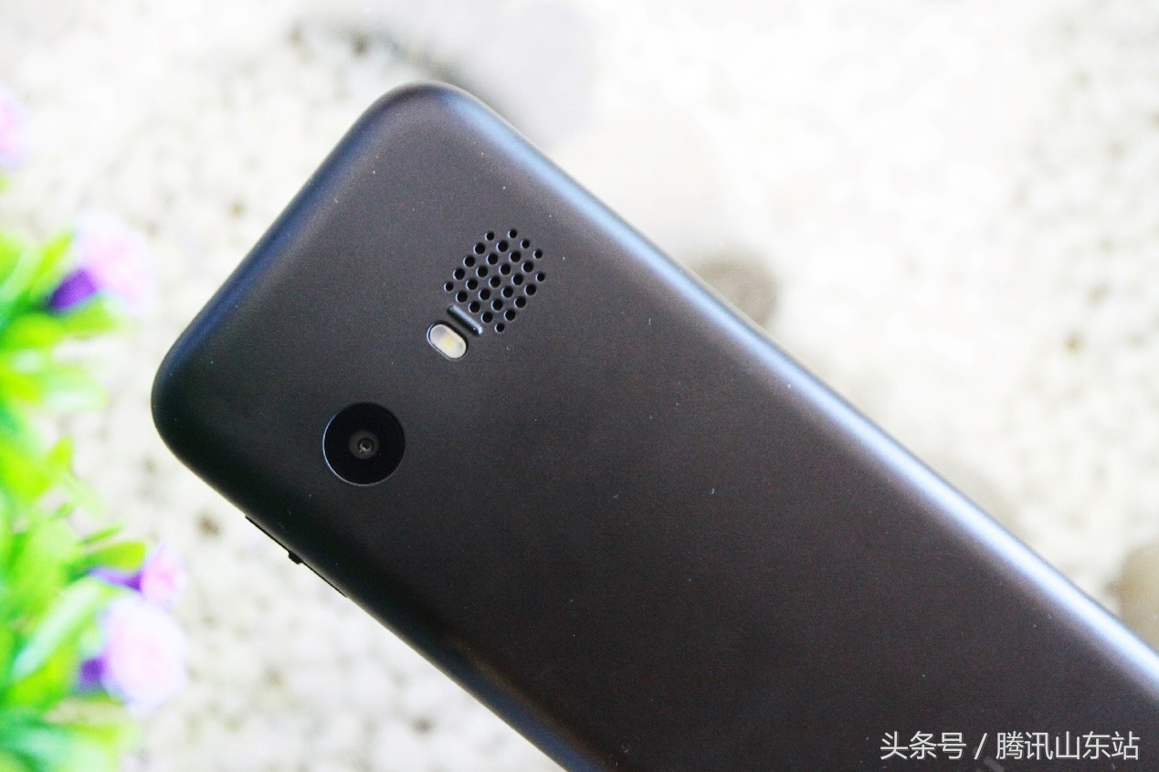 怀旧与时尚的碰撞,复古与科技的碰撞