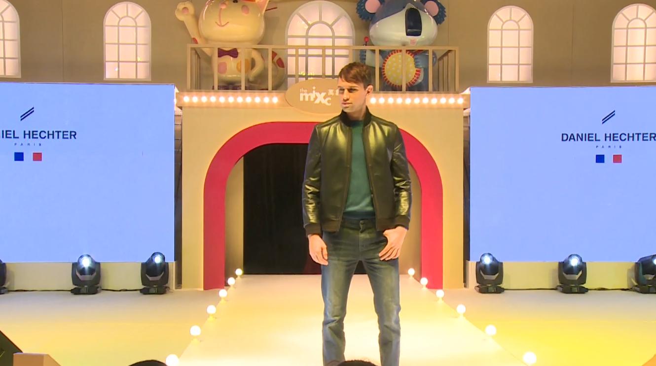 2019新时光时装秀t台超模魅力四射 (拍摄国际时装周t台秀)