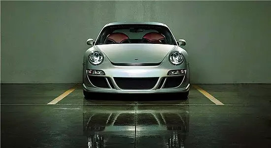 晚上倒车影像太亮看不清,夜晚倒车看不见轮胎怎么办